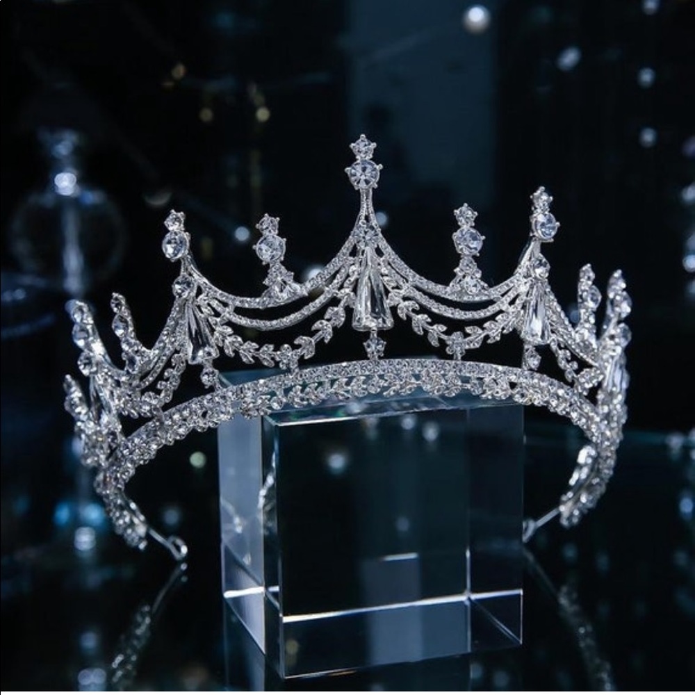 Luxury Geometric Crystal Bridal Tiaras,Bride crown, Bride Tiaras,Party Crown,